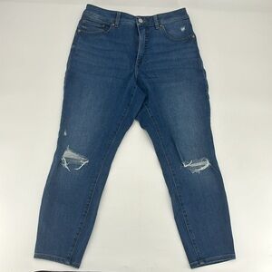 UEC Express woman’s jeans size 10 skinny curvy distressing on knees